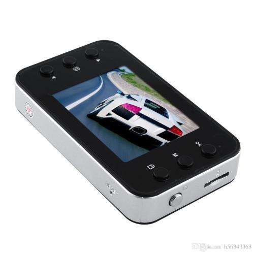 COMPACT HD VEHICLE BLACKBOX DVR / DASHCAM WITH FREE 16GB SD CARD