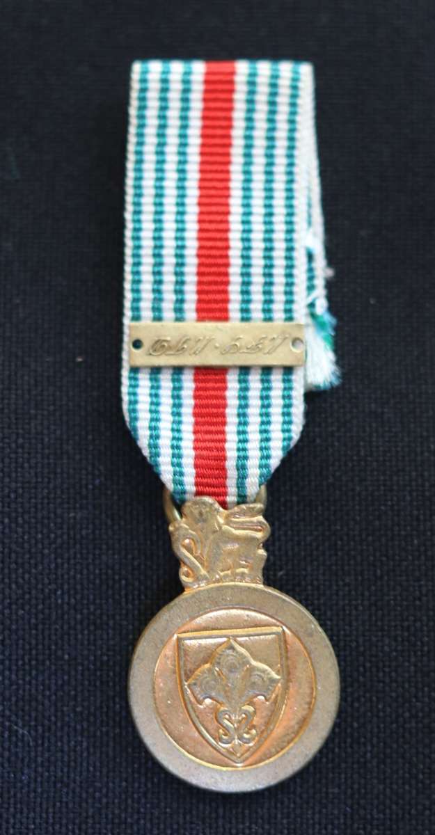 Miniature National Intelligence Service Medal for Faithful Service with Bar EF