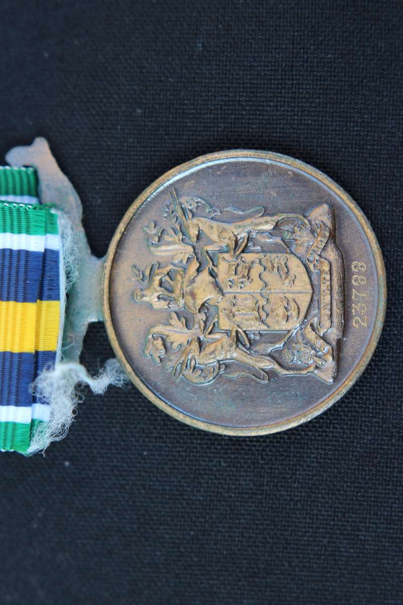 De Wet Medal thick suspender EF