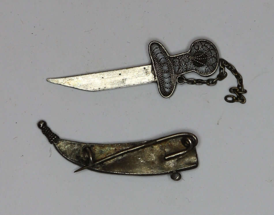 Antique Turkish vintage silver filigree sword brooch pin EF