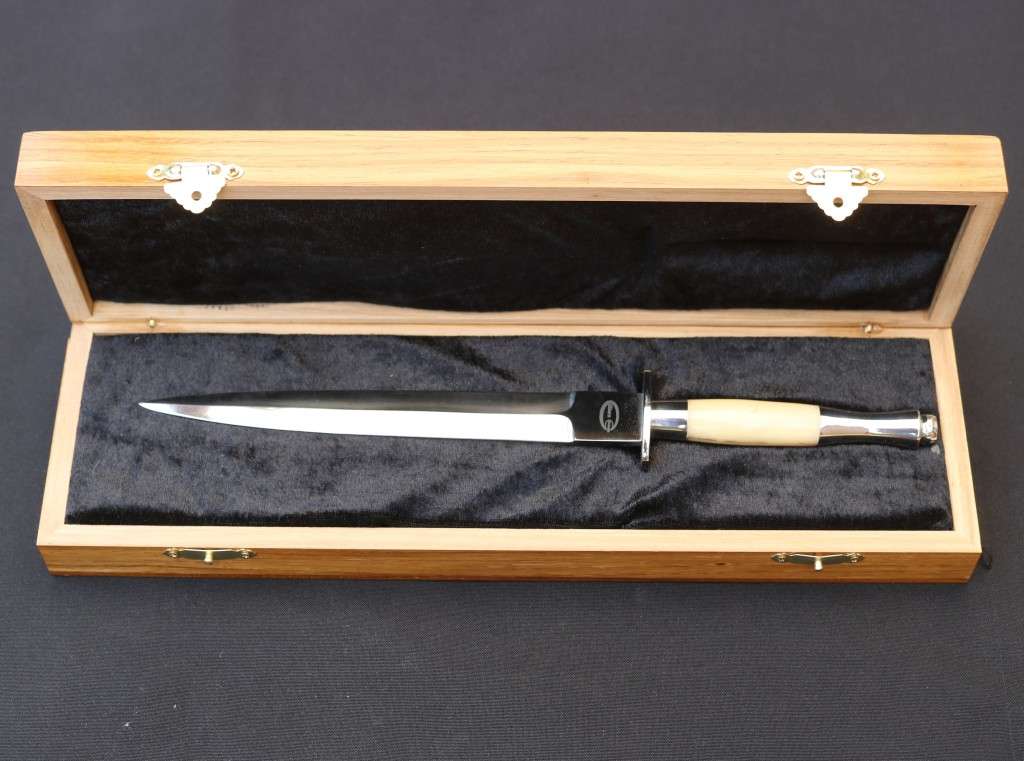 Limited Edition 32 Battalion Fairbairn-Sykes style dagger with giraffe bone handle No. 2/32