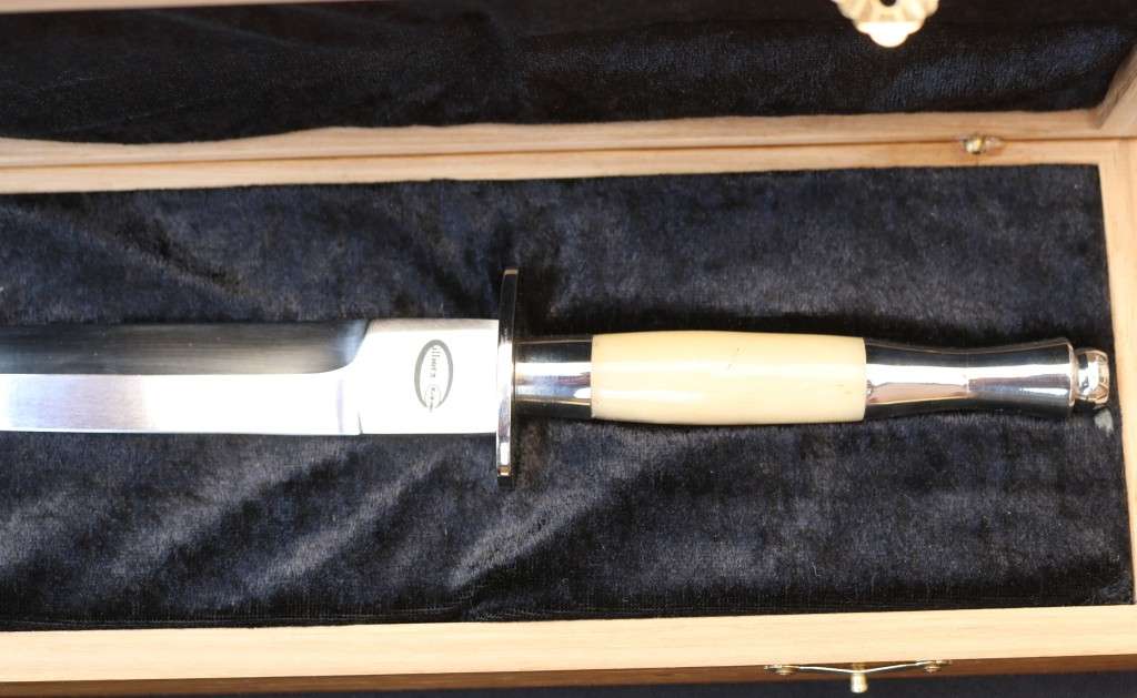 Limited Edition 32 Battalion Fairbairn-Sykes style dagger with giraffe bone handle No. 2/32