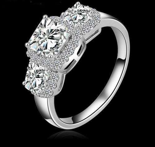 Stunning 18K Platinum Plated Clear AAA Cubic Zirconia - Size 7