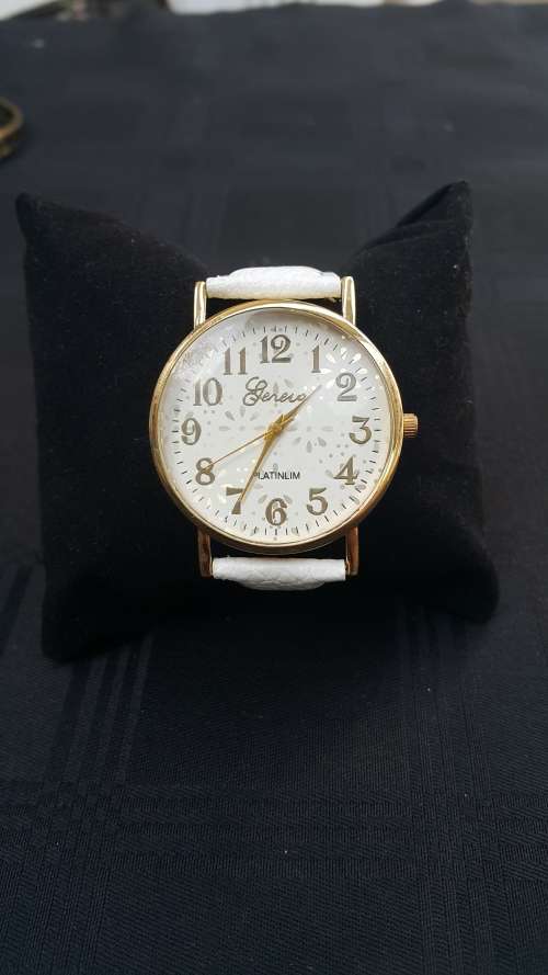 Geneva Platinum Dial Quartz Leather Ladies Watch With Complementary Gift Box