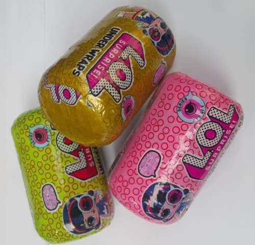 LOL SURPRISE UNDER WRAPS EYE SPY SERIES - 90MM X 50MM GREEN/GOLD WRAPPING