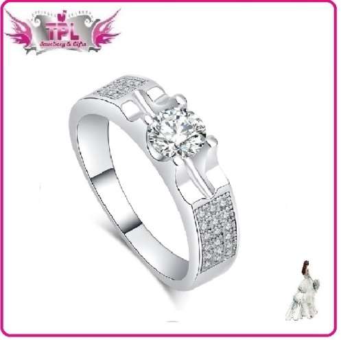 Sensational!!!! 1.02 Carat Sim Diamond Ring with 36 Amazing CZ Accents  -Size 8/9