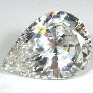 5.2 ct PEAR CUT WHITE MAN MADE DIAMOND - SPECTACULAR