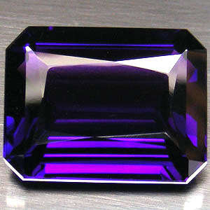 HUGE 30.7 CT  DEEP PURPLE EMERALD CUT AMETHYST GEMSTONE