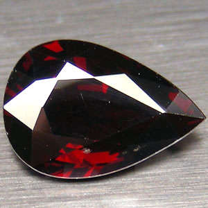 4.78 ct RED RHODOLITE GARNET PEAR CUT GEMSTONES - Africa