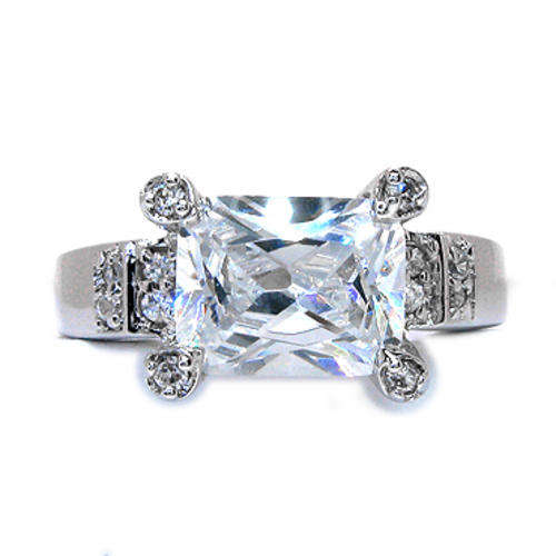 EMERALD CUT TOPAZ RHINESTONES WHITE GOLD RING Size 6