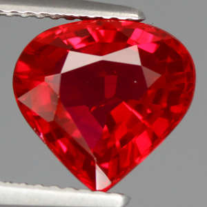 4.40ct AAA PEAR SHAPE INTENSE RED TOPAZ - RARE Natural Gemstone