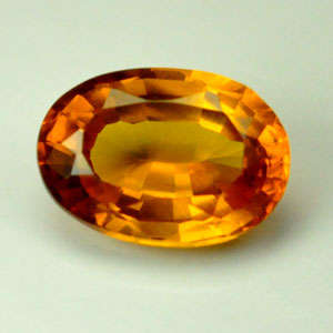 2.69 ct FLAWLESS OVAL CUT ORANGE GOLD SAPPHIRE -AAA