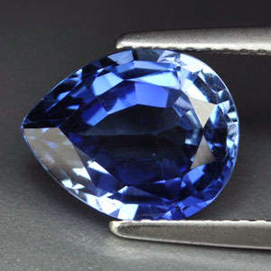 3.70 ct AWESOME CORNFLOWER BLUE SAPPHIRE PEAR SHAPE