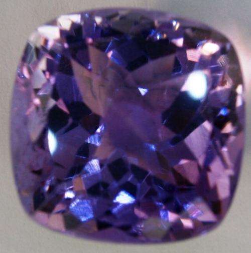 17.3 ct STUNNING CUSHION CUT LAVENDER AMETHYST GEMSTONE