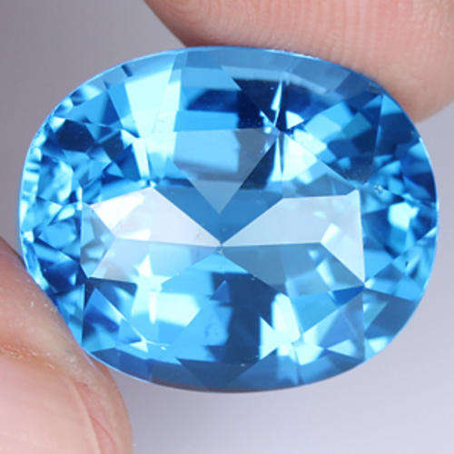 STUNNING~16.80 ct OVAL CHECKERBOARD CUT SWISS BLUE TOPAZ  GEMSTONE