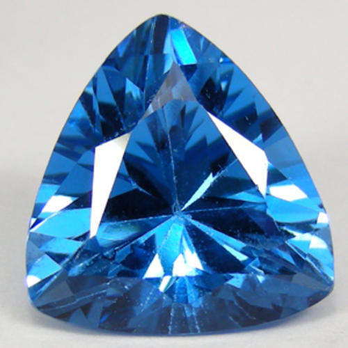 9.77 ct  BREATHTAKING LONDON BLUE TRILLION CUT TOPAZ GEMSTONE