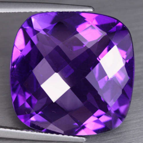 21.26 ct SPLENDID CUSHION CUT PURPLE  AFRICAN AMETHYST GEMSTONE