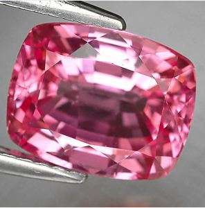 5.15 ct.CUSHION CUT  PINK SAPPHIRE AFRICA  Gemstone