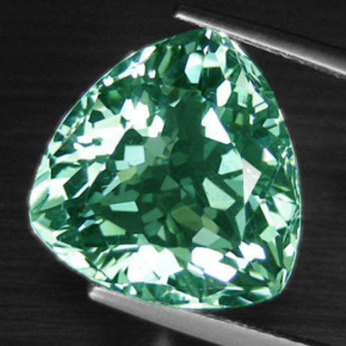 EXTRAORDINARY 10.3 ct TRILLION CUT GREEN AMETHYST Gemstone - Prasiolite