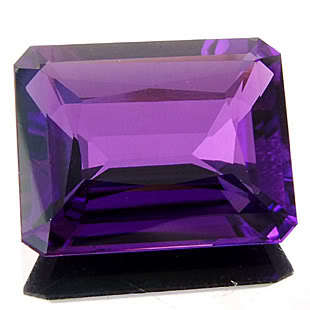 14.36 ct LOVELY EMERALD CUT PURPLE AMETHYST  Gemstone