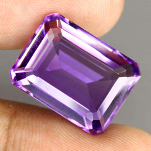 BEAUTIFUL 13.22 ct TOP VIOLET EMERALD CUT AMETHYST Gemstone