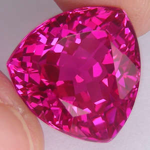 11.65 ct GLISTENING RASPBERRY PINK TRILLIANT CUT TOPAZ BRAZIL  Gemstone