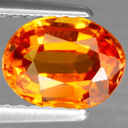 1.47 ct  - BEAUTIFUL ORANGE  OVAL CUT GARNET GEMSTONES MOZAMBIQUE