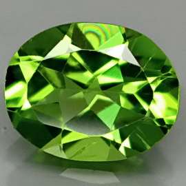 1.7 ct BEAUTIFUL GREEN OVAL CUT PERIDOT NATURAL Gemstone