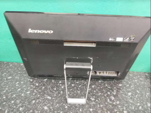 Lenovo Thinkcentre E93z All-in-one 24 INCH - Intel Core i7 4TH GEN  3.2 Ghz  8GB 1TB