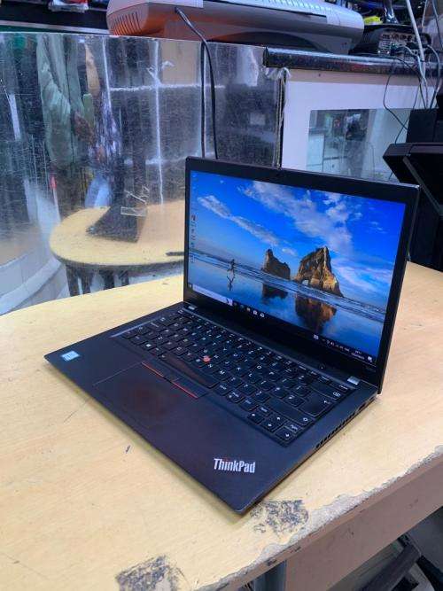 Lenovo Thinkpad T490s , Core i7 - 8565U , 256Gb SSD, 8Gb Ram