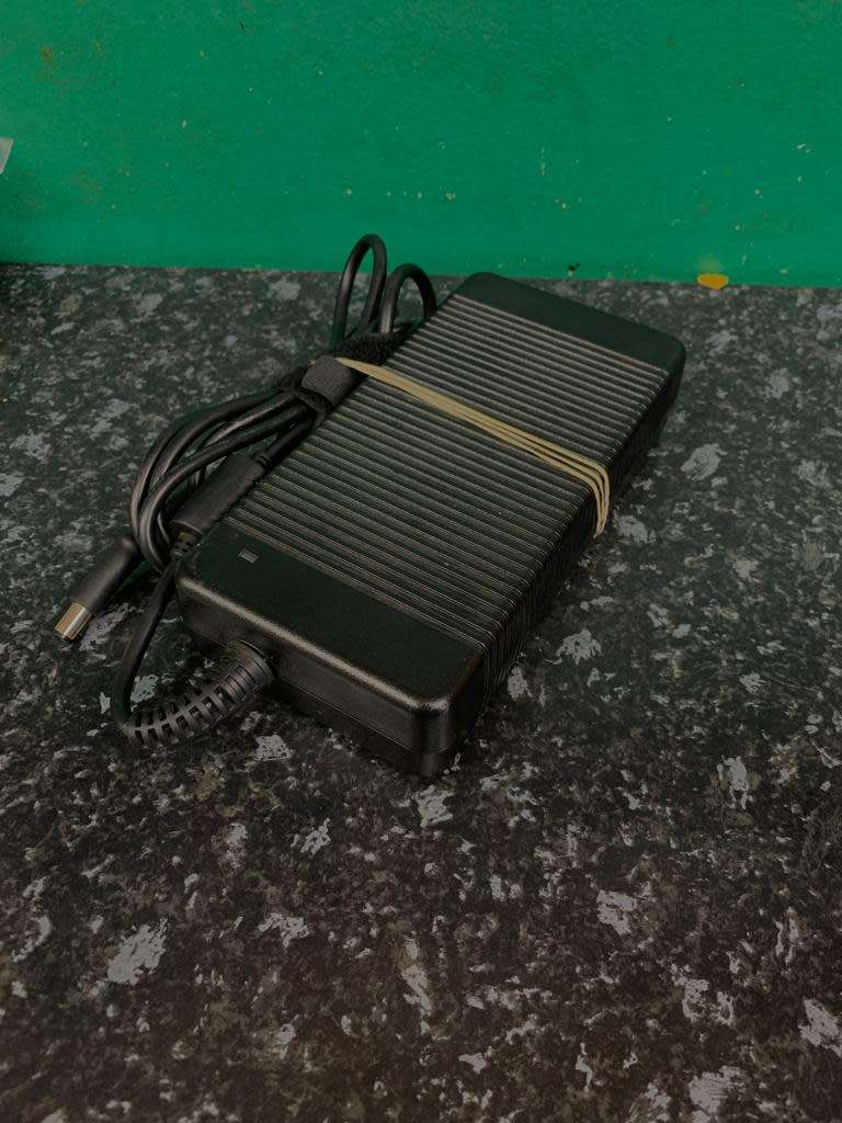 HP 19.5V 11.8A 230W 7.4mm x 5.0mm Big Pin