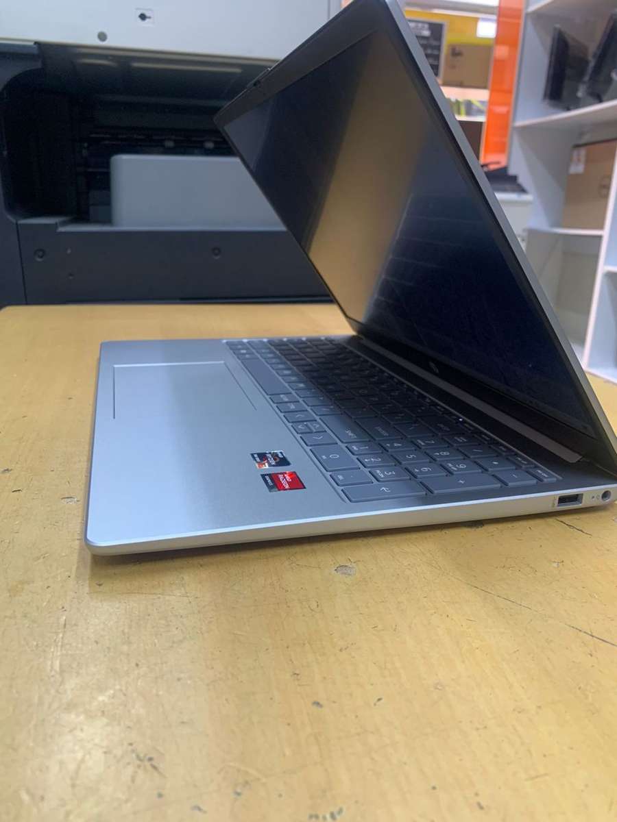 HP 15 AMD® Ryzen 7 7730U ,16GB RAM ,512GB SSD, 8Gb AMD Ryzen 7 Graphics