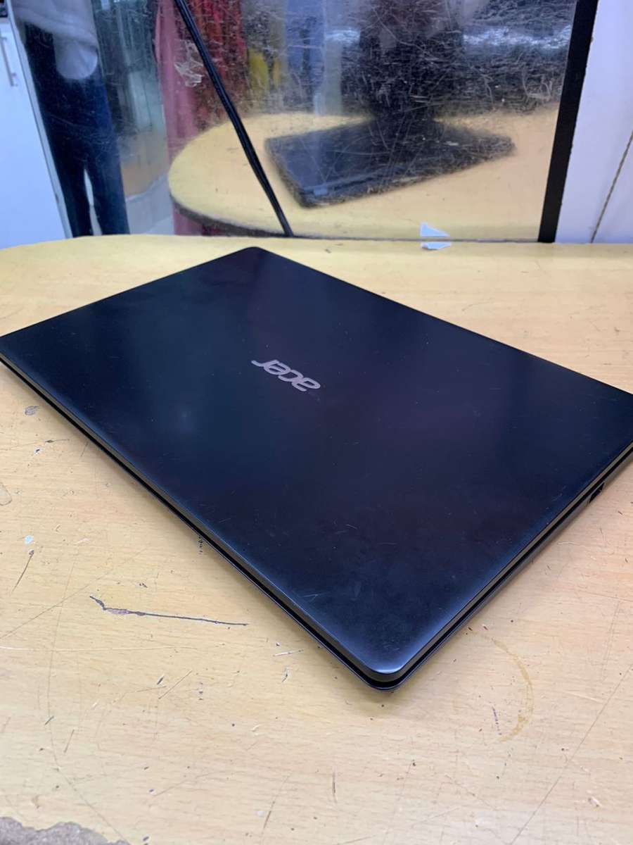 Acer Aspire 3 - Intel Core i3, 10th gen , 1TB HDD, 8GB - Refurbished