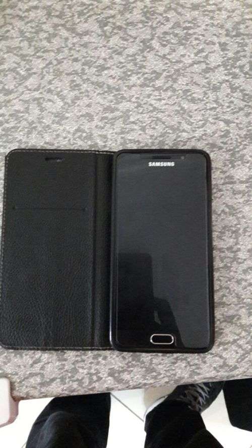 SAMSUNG GALAXY A5 2016 (6 MONTHS OLD)