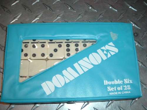 DOMINOES
