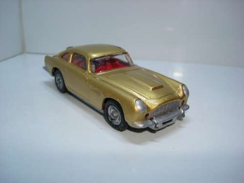 CORGI ASTON MARTIN