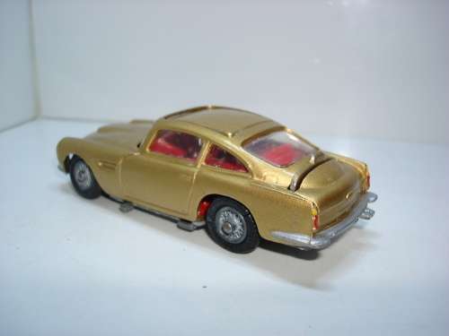 CORGI ASTON MARTIN