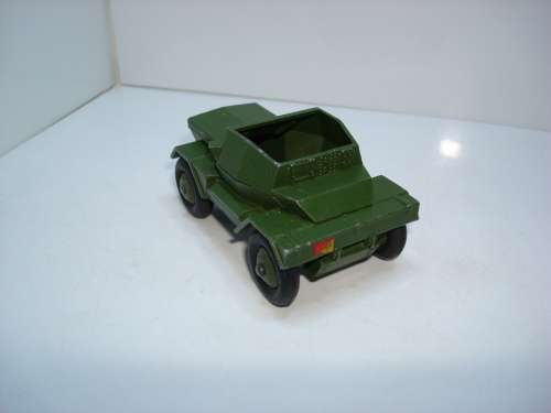 DINKY SCOUT CAR