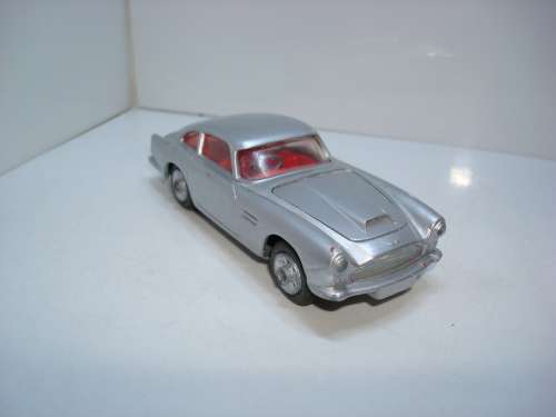 CORGI ASTON MARTIN