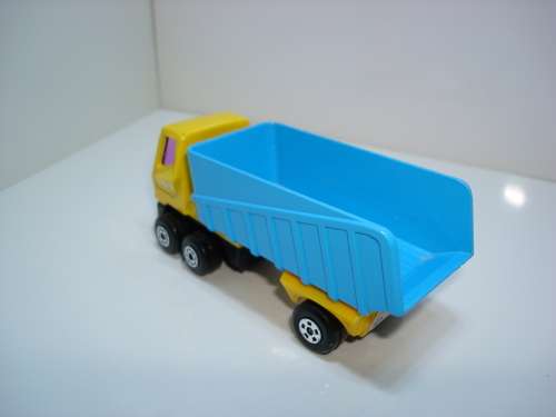 MATCHBOX TRUCK