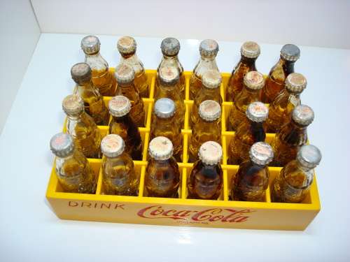 COCA COLA MINIATURE CRATE / CASE