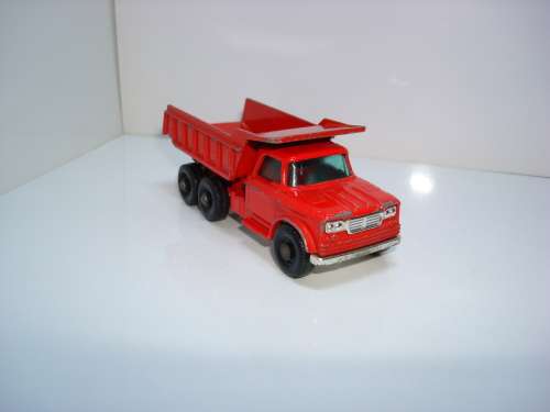 MATCHBOX DUMPER TRUCK