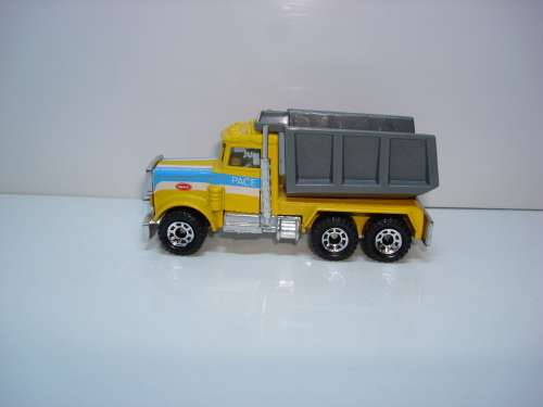 MATCHBOX PETERBILT