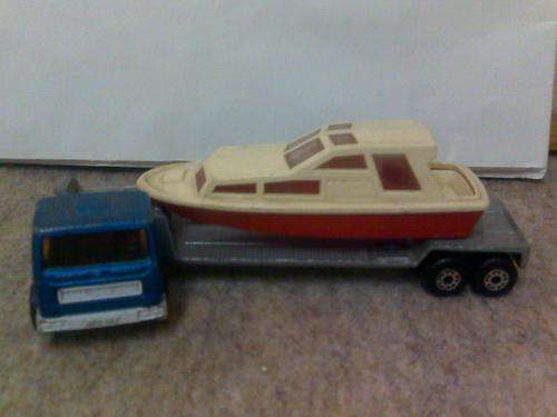 matchbox /truck and trailer/ boat/made in england/by lesney