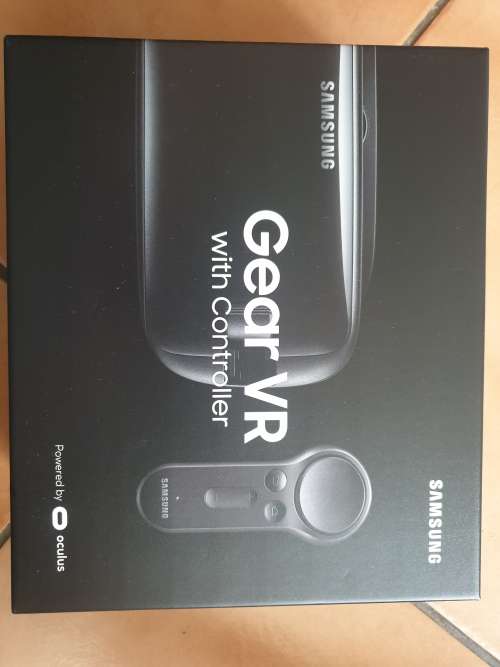 Samsung Gear VR with Controller