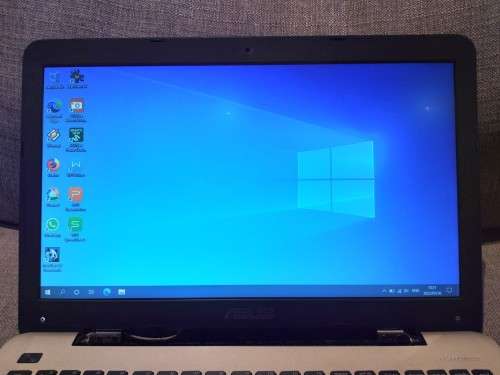 Asus i5-5200u laptop 2.2Ghz CPU 4GB RAM 1TB HDD Win 10 Pro