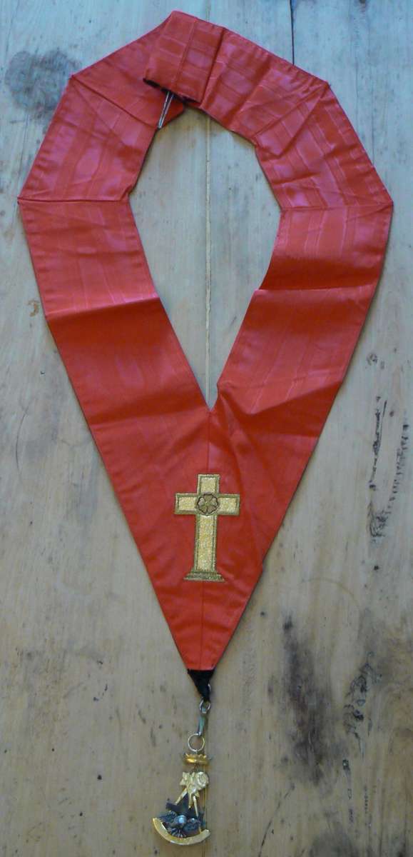 Freemason 18th Degree Rose Croix 2-sided apron, collar and jewel - looks unused