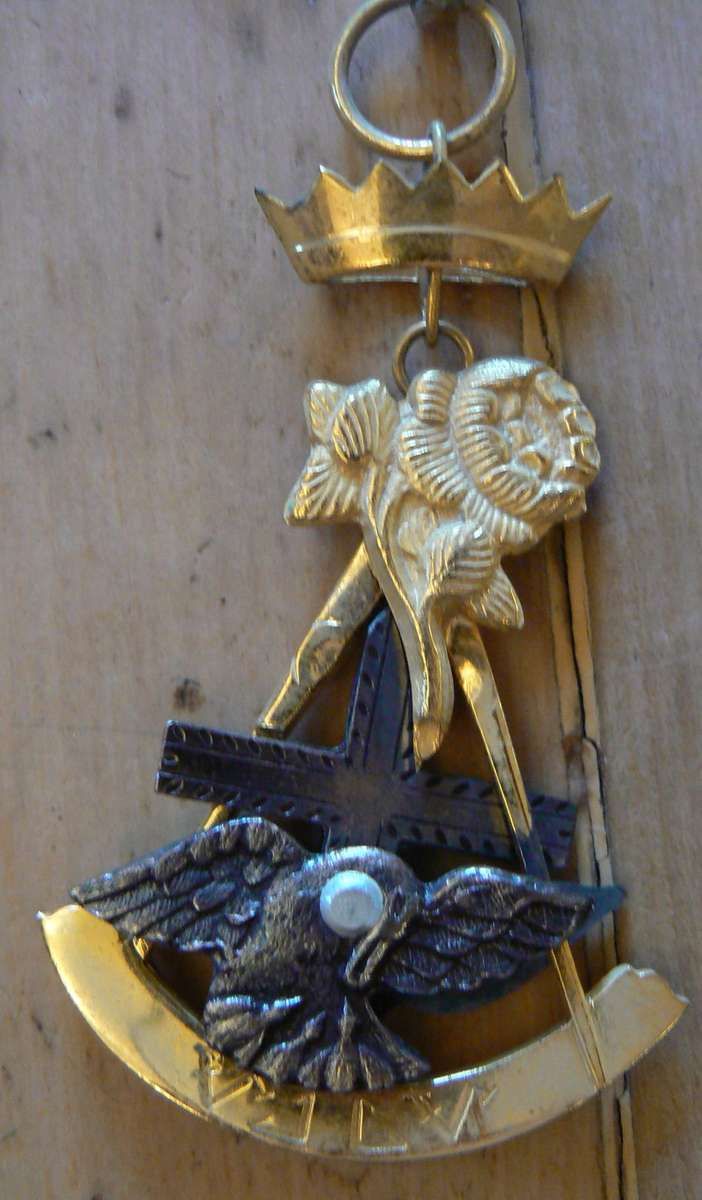 Freemason 18th Degree Rose Croix 2-sided apron, collar and jewel - looks unused