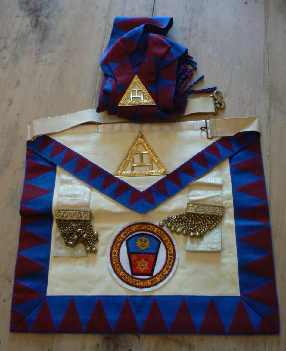 Freemason Royal Arch Supreme Grand Chapter of SA apron and sash, with badge