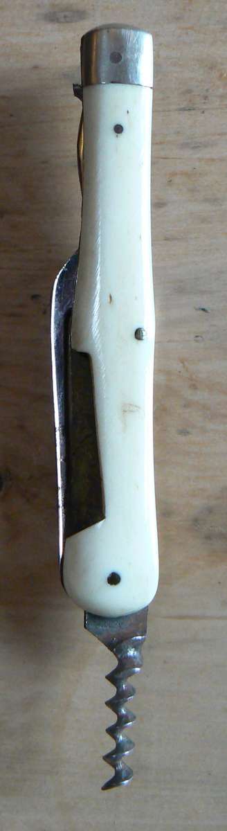 Officer's foldable field cutlery set in engraved leather pouch